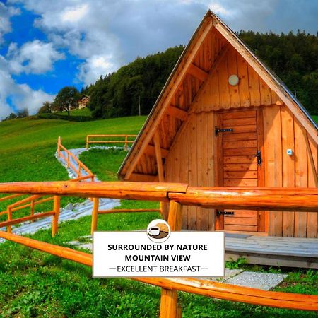 ホテル Glamping Vrhovc ゴレンスカ地方 エクステリア 写真