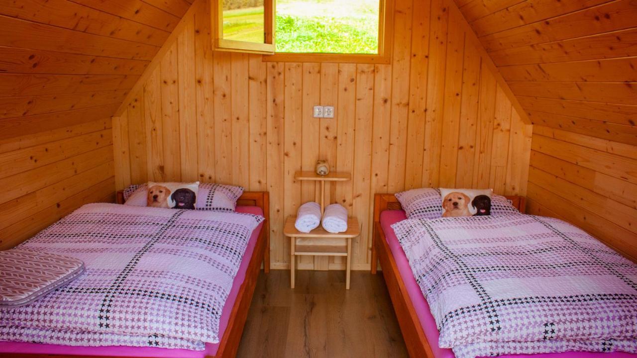 ホテル Glamping Vrhovc ゴレンスカ地方 エクステリア 写真