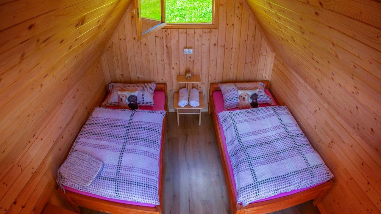 ホテル Glamping Vrhovc ゴレンスカ地方 エクステリア 写真